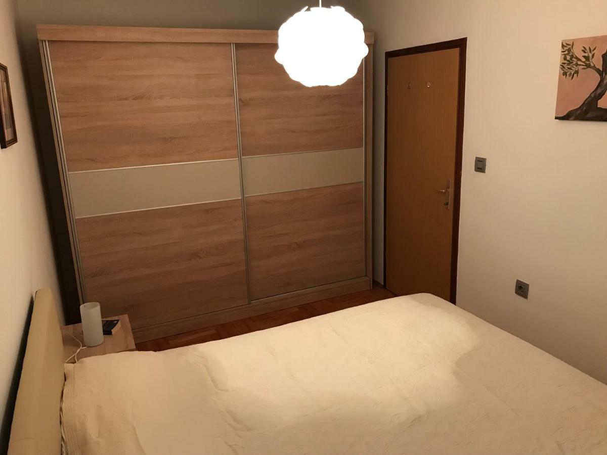 Apartment Pula Center - Near The Central Bus Station ภายนอก รูปภาพ