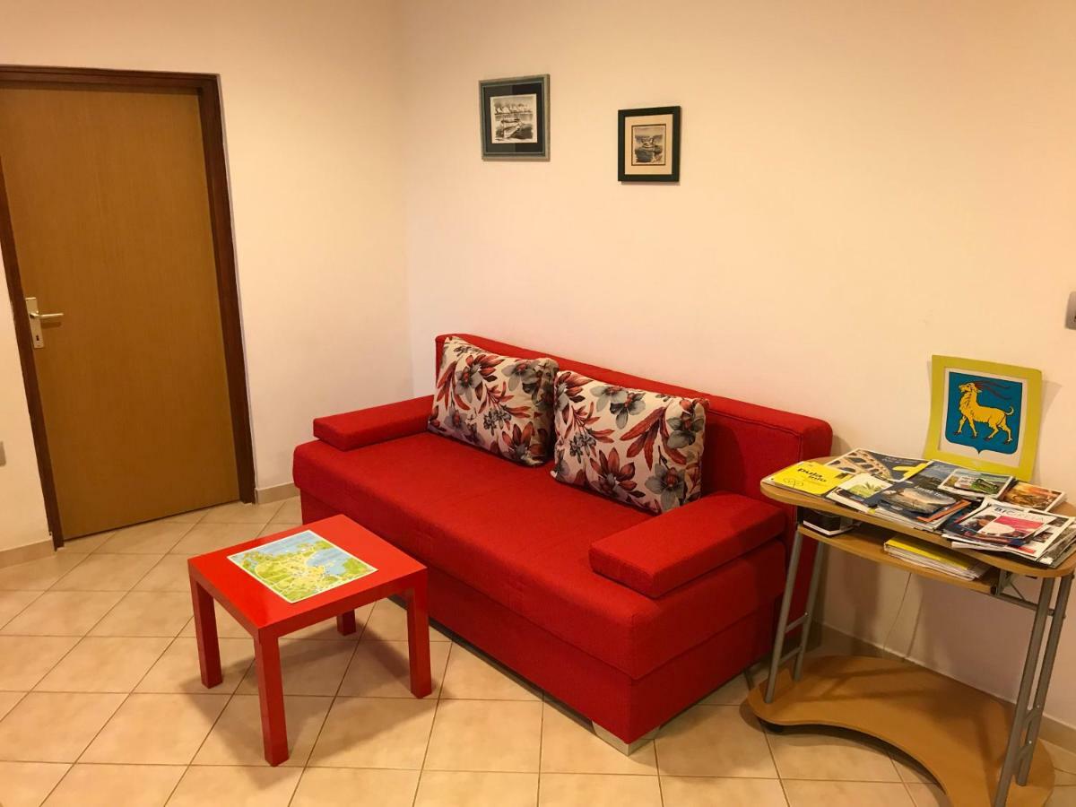 Apartment Pula Center - Near The Central Bus Station ภายนอก รูปภาพ